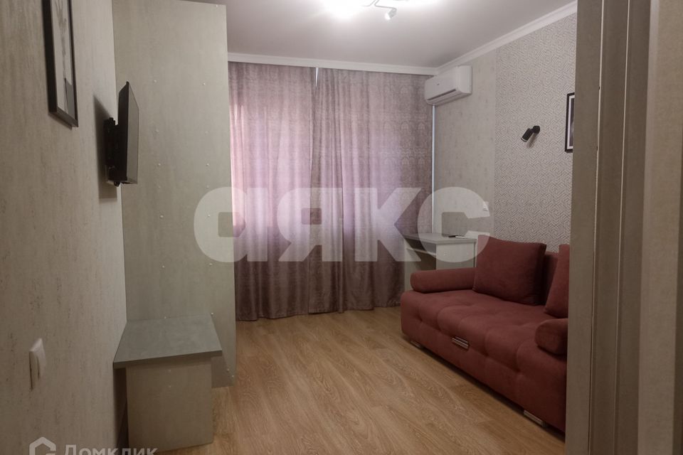 Продаётся 1-комнатная квартира, 38 м²