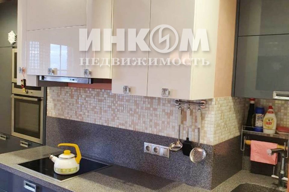 Продаётся 4-комнатная квартира, 97.3 м²