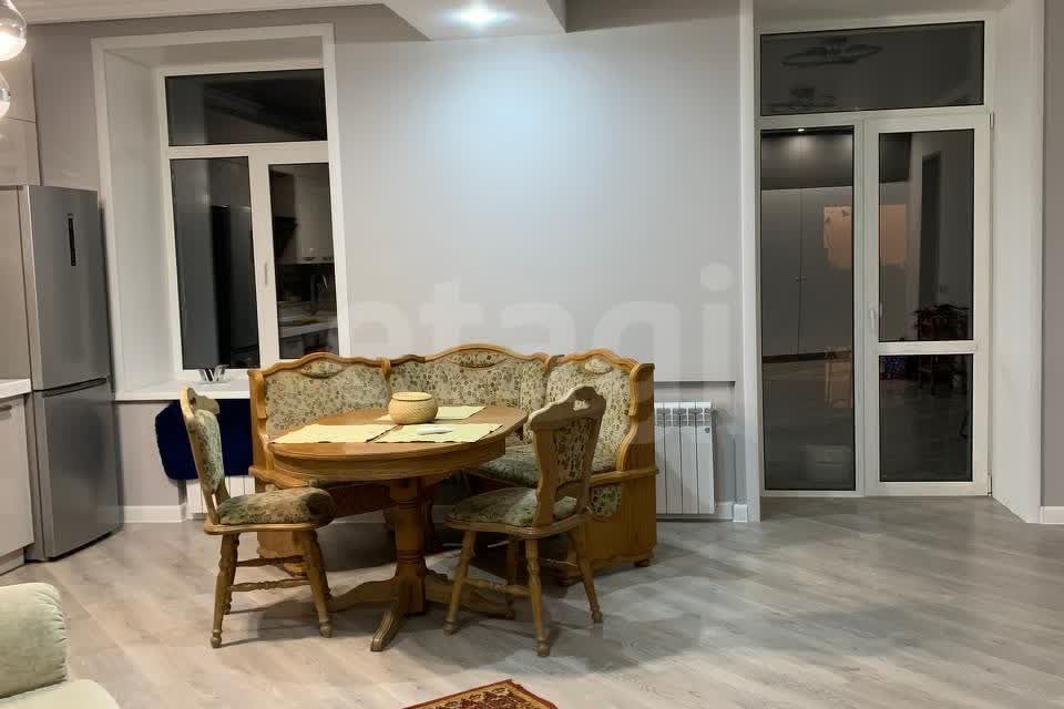 Продаётся 2-комнатная квартира, 57.6 м²