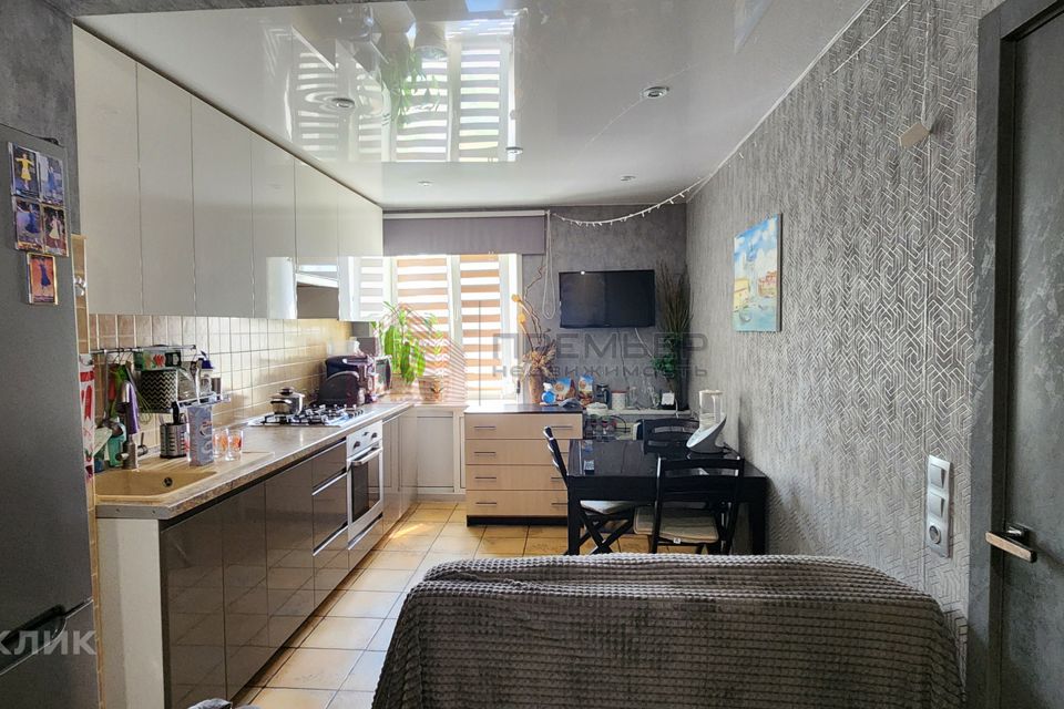 Продаётся 2-комнатная квартира, 50.7 м²