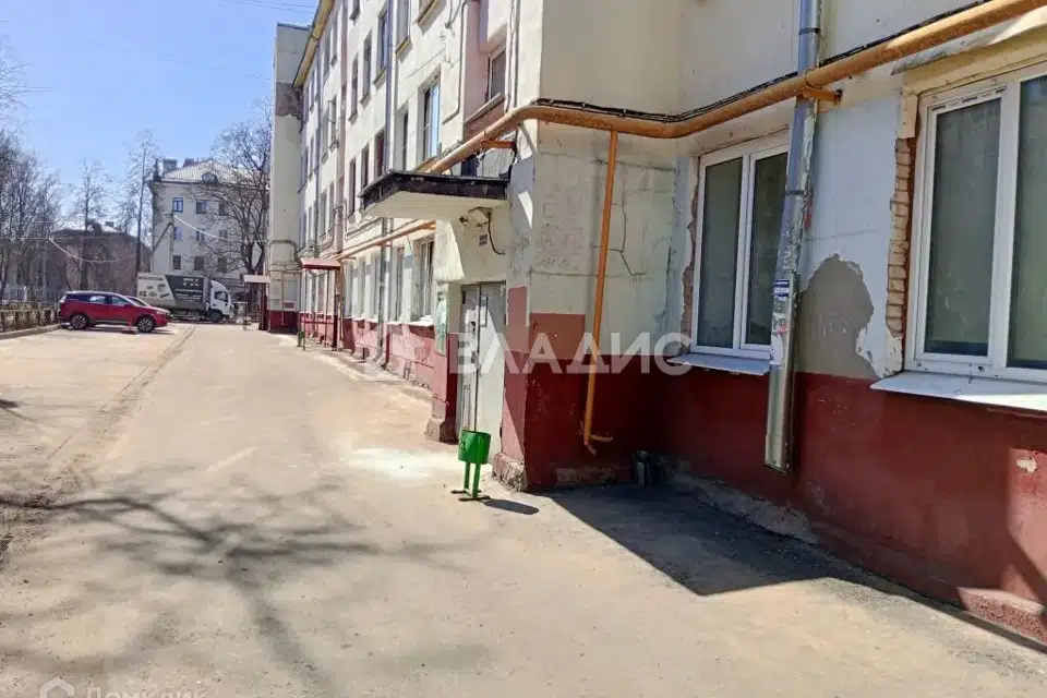 Продаётся комната в 4-комн. квартире, 9 м²