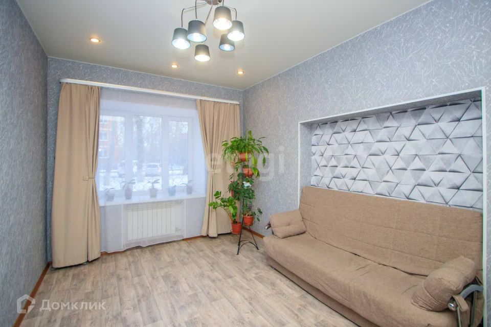 Продаётся 3-комнатная квартира, 69.3 м²