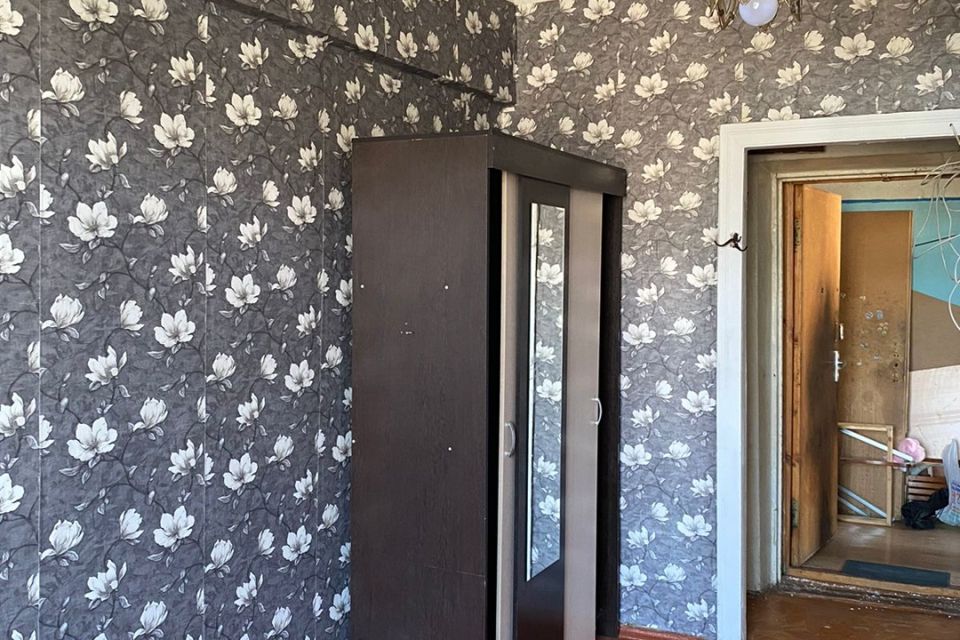 Продаётся комната в 6-комн. квартире, 16.4 м²