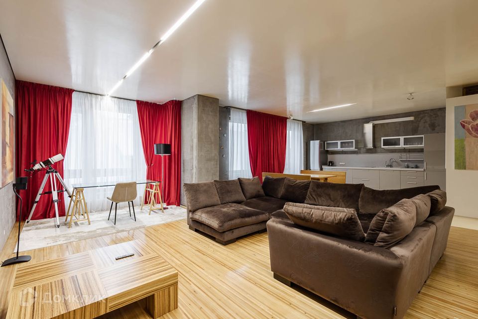 Сдаётся 2-комнатная квартира, 123.6 м²