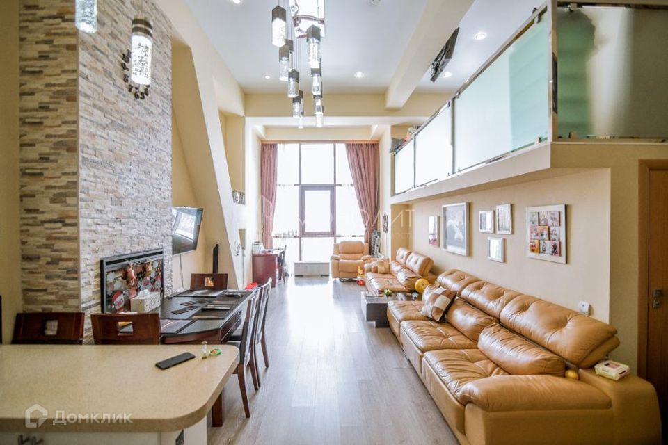 Сдаётся 2-комнатная квартира, 100 м²