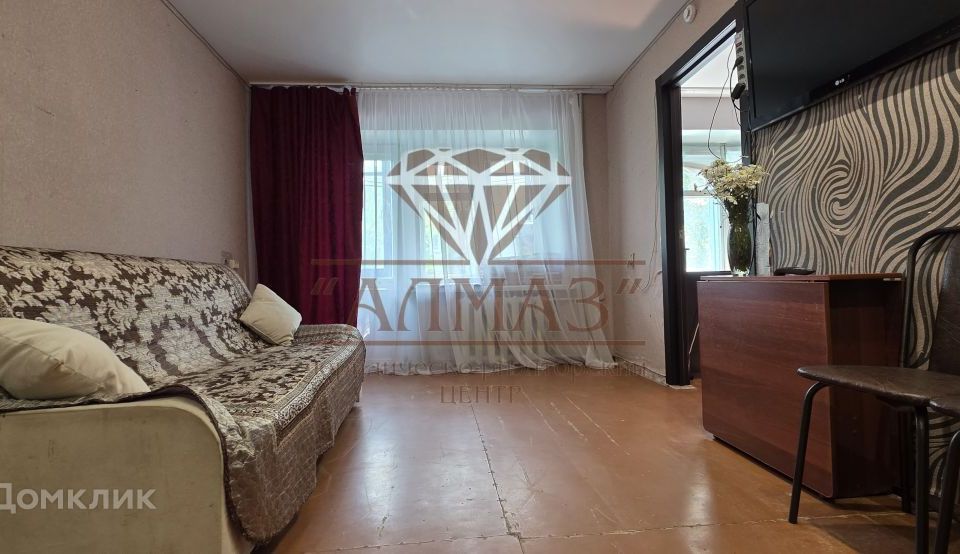 Продаётся 2-комнатная квартира, 42.4 м²