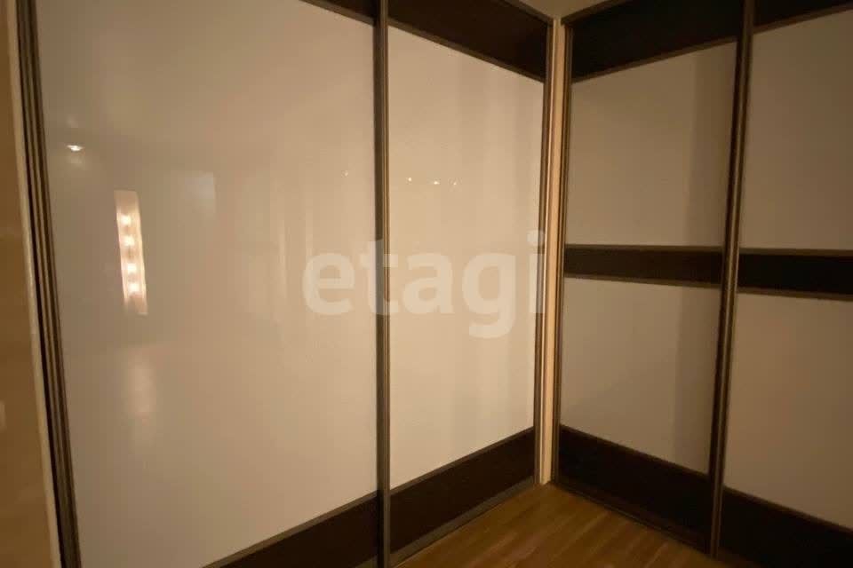Продаётся 3-комнатная квартира, 95.4 м²