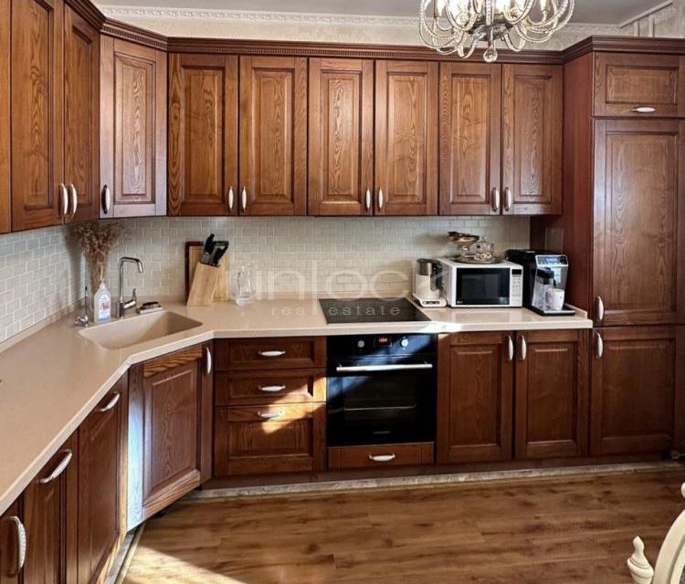 Продаётся 2-комнатная квартира, 76 м²