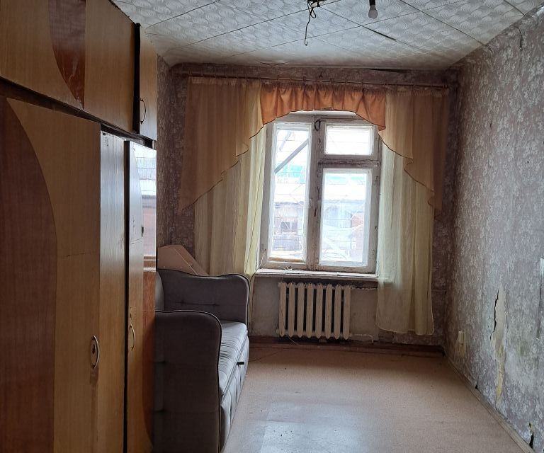 Продаётся комната в 12-комн. квартире, 15.4 м²