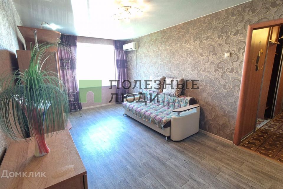 Продаётся 3-комнатная квартира, 63.6 м²
