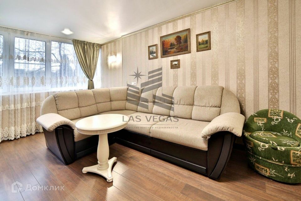 Сдаётся 1-комнатная квартира, 50 м²
