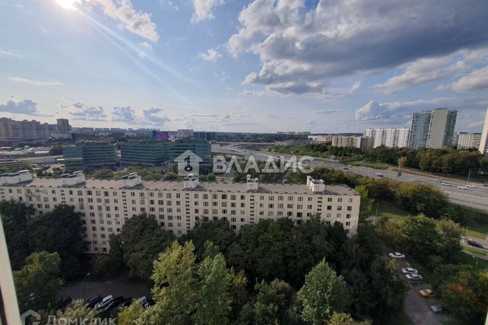 Продаётся комната в 3-комн. квартире, 78 м²