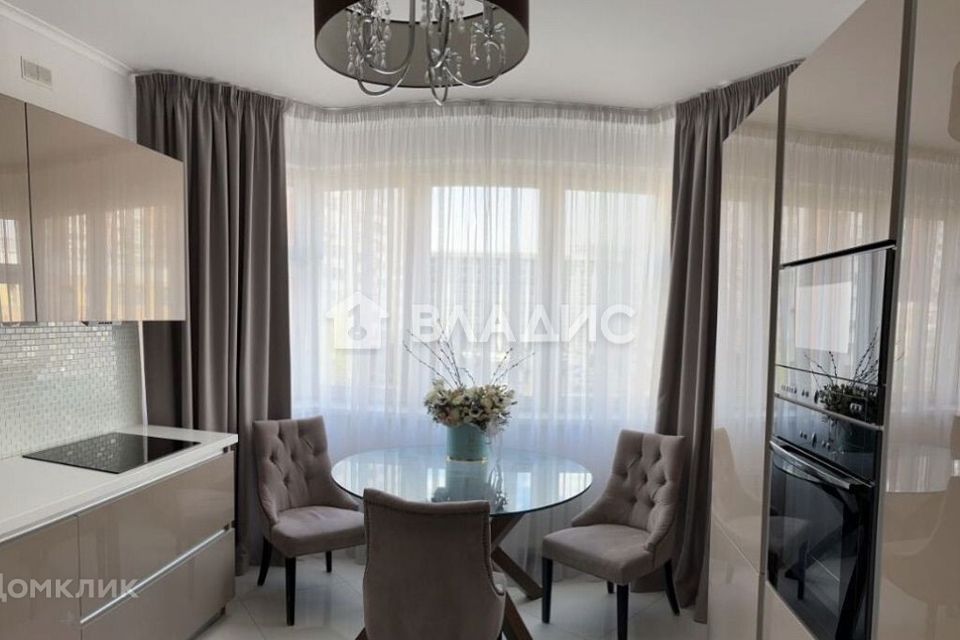 Продаётся 3-комнатная квартира, 73.7 м²