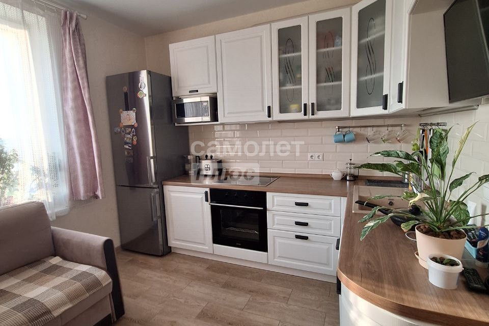 Продаётся 1-комнатная квартира, 39.6 м²