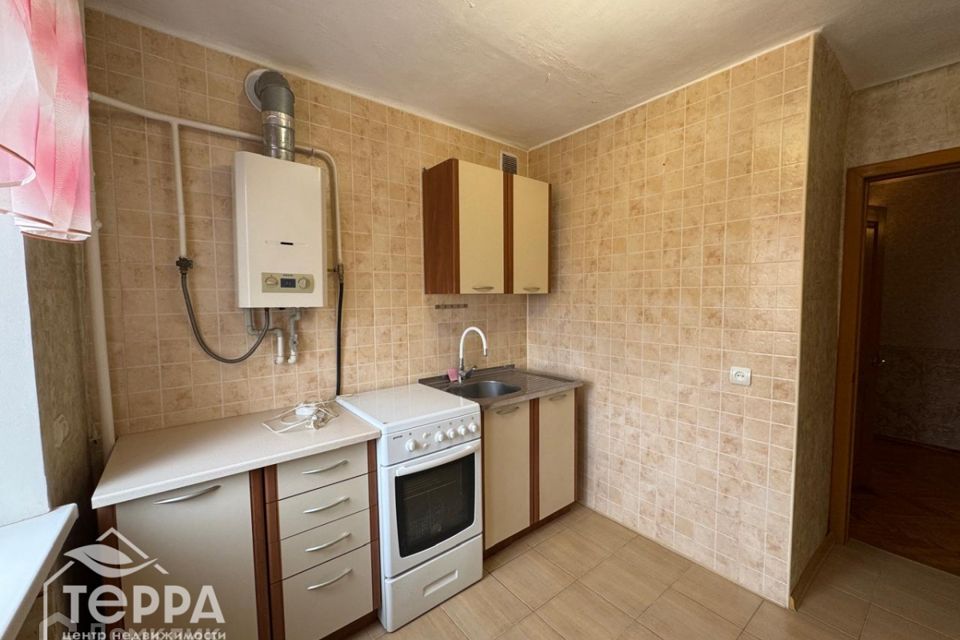 Продаётся 2-комнатная квартира, 41.8 м²