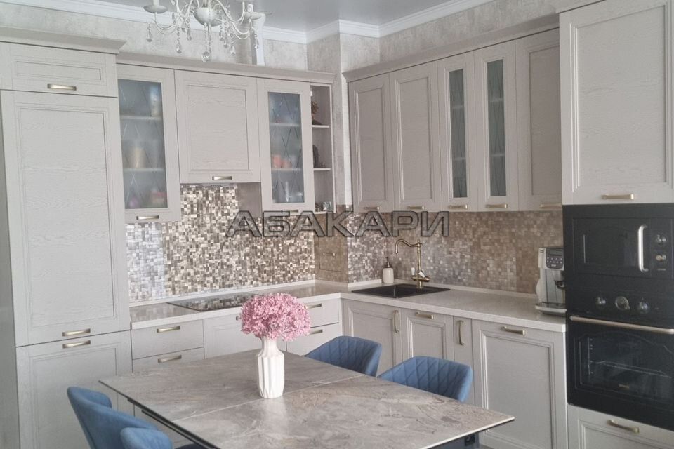 Сдаётся 3-комнатная квартира, 76 м²