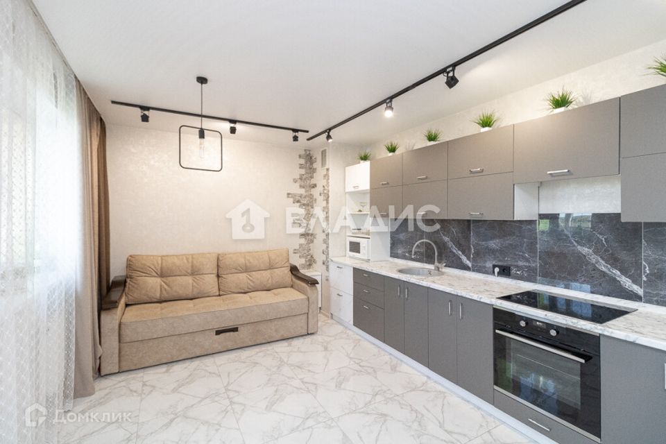 Продаётся 1-комнатная квартира, 60 м²