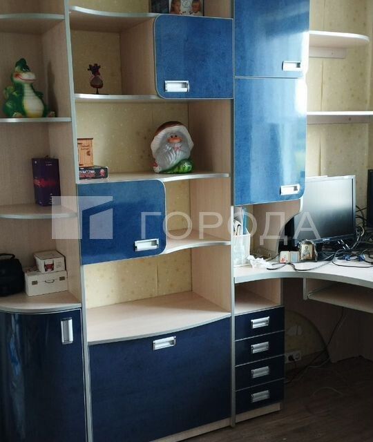 Сдаётся 4-комнатная квартира, 77 м²