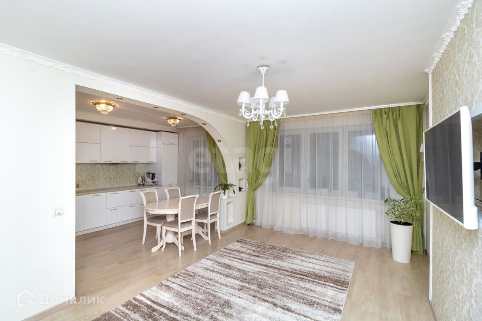 Продаётся 3-комнатная квартира, 81.8 м²