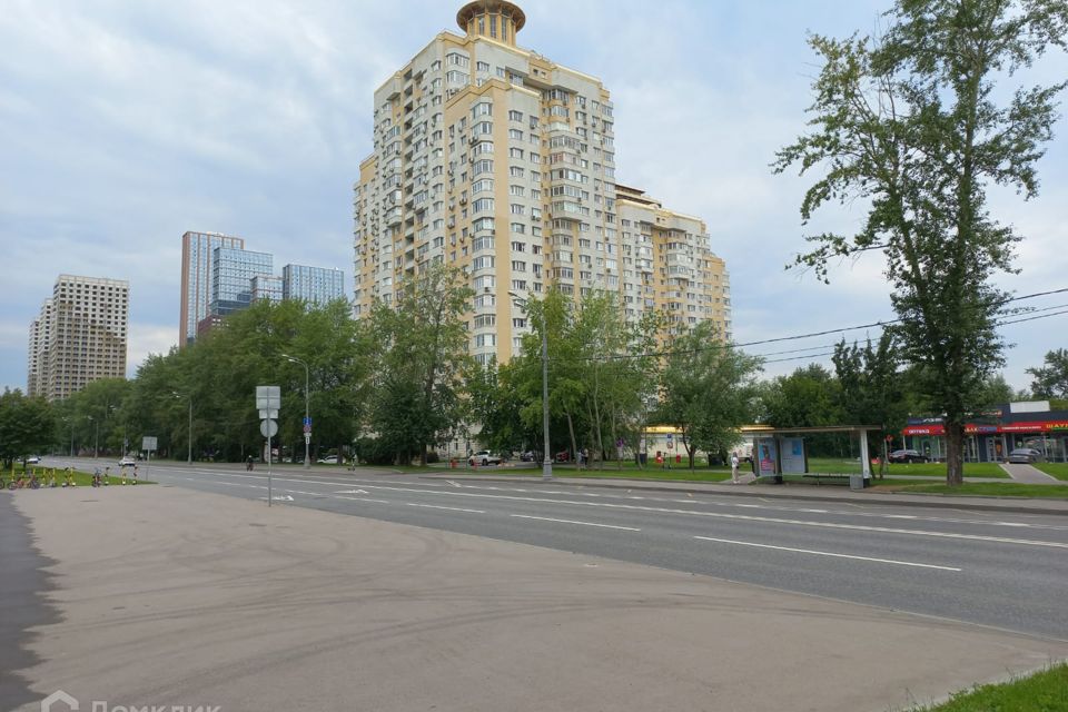 Продаётся 2-комнатная квартира, 82.7 м²