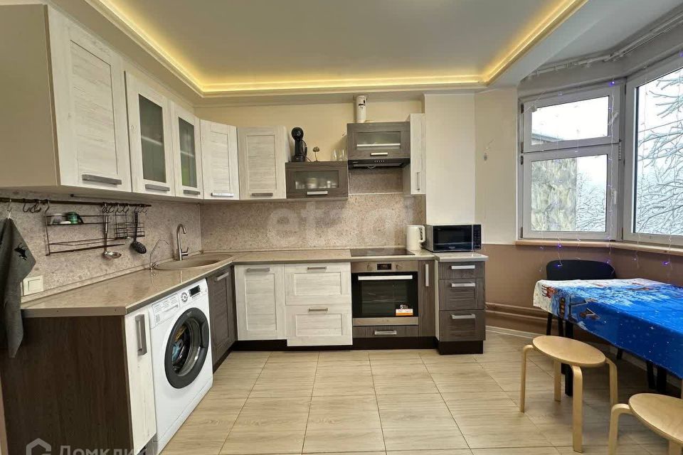 Продаётся 3-комнатная квартира, 74.4 м²