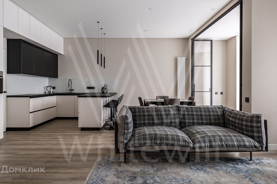 Продаётся 3-комнатная квартира, 101 м²