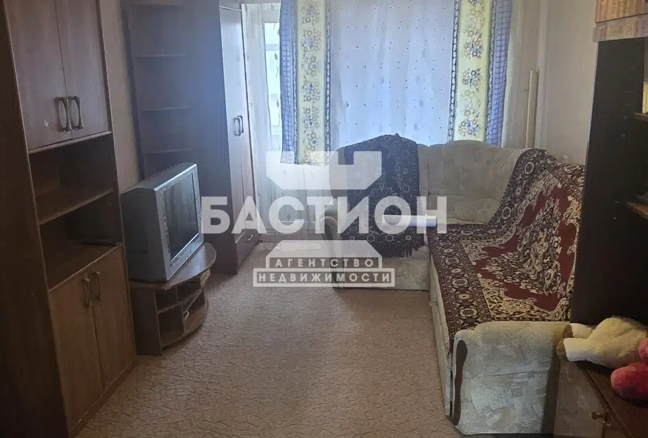 Продаётся 4-комнатная квартира, 65.6 м²