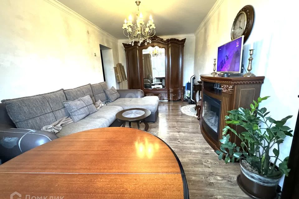 Продаётся 1-комнатная квартира, 38 м²