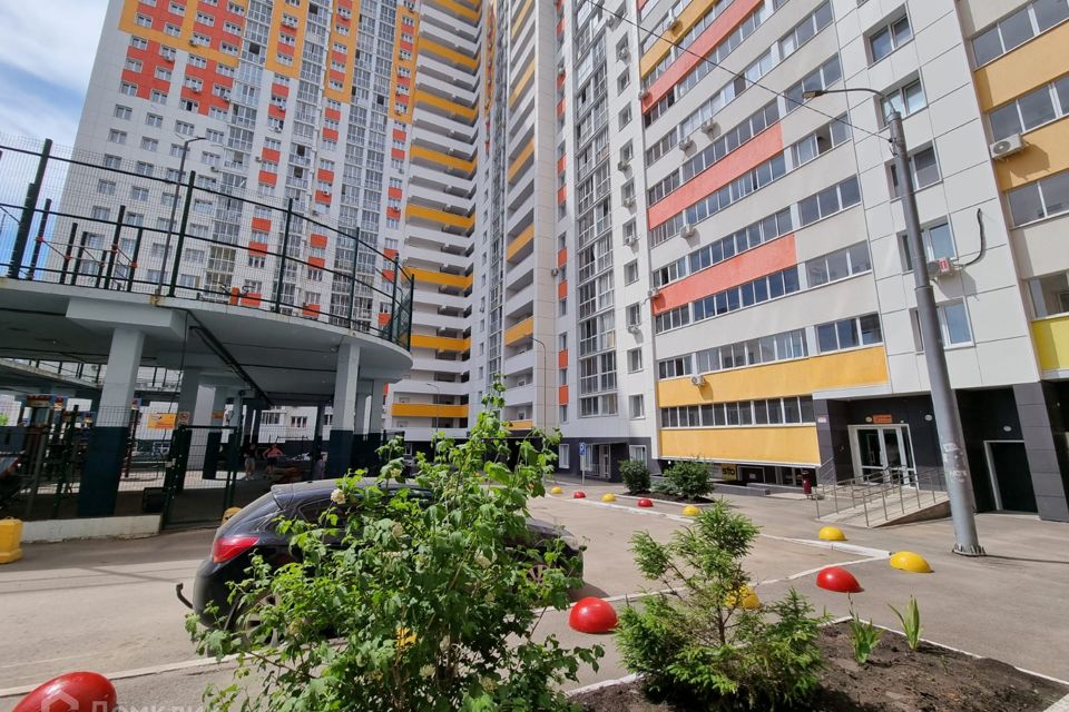 Продаётся 4-комнатная квартира, 122 м²