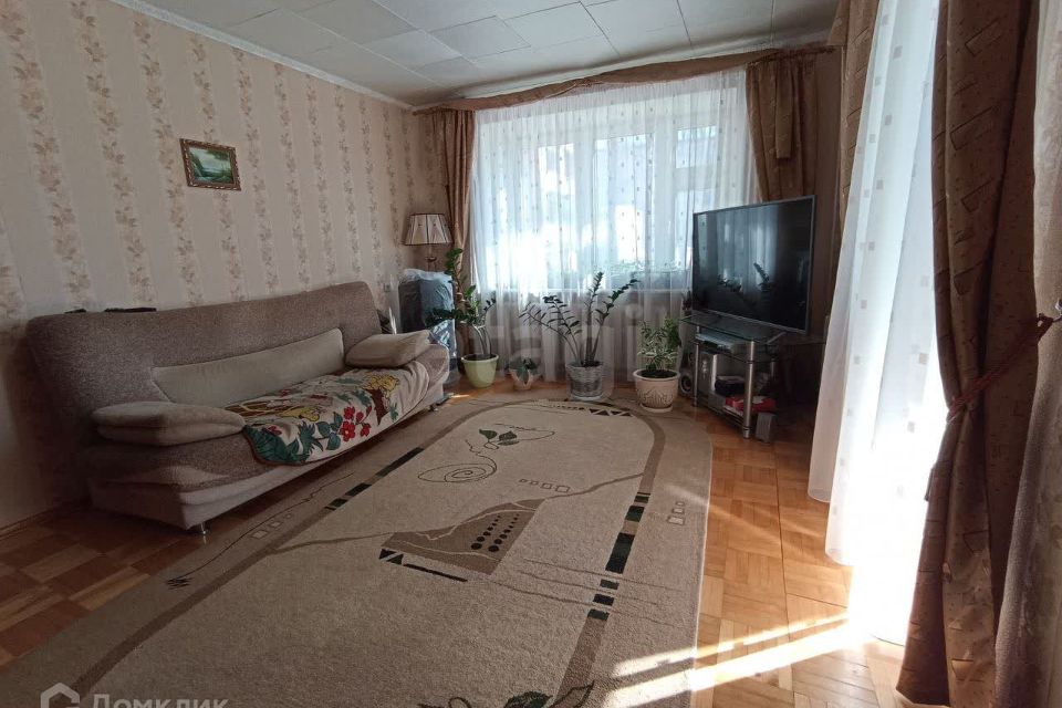 Продаётся 3-комнатная квартира, 60.5 м²