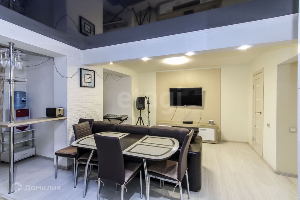 Продаётся 3-комнатная квартира, 92.4 м²