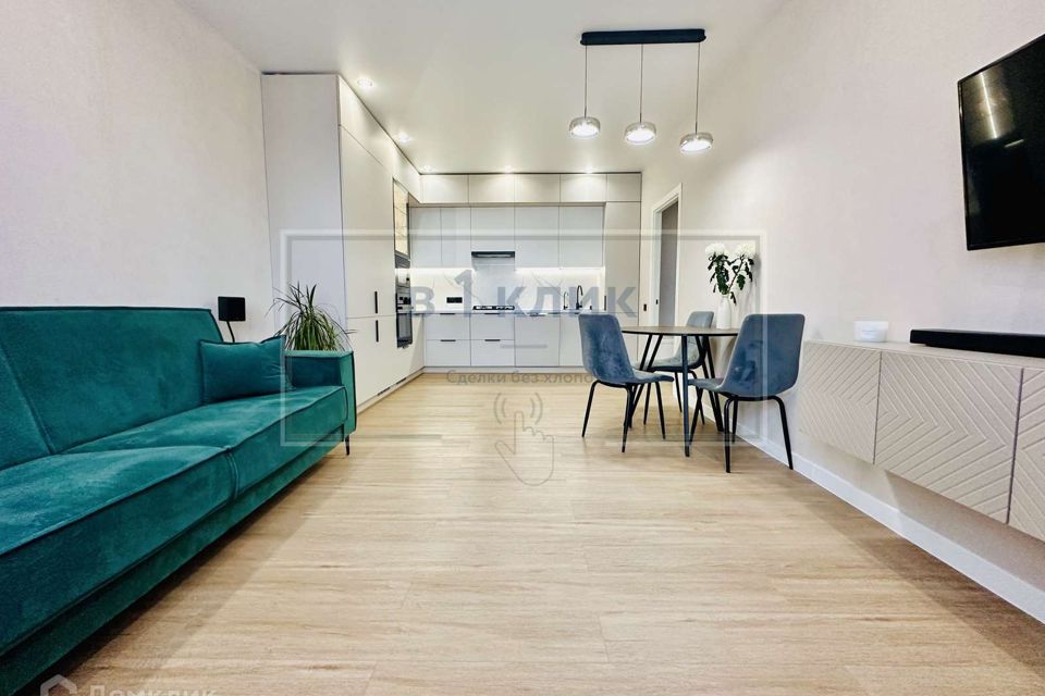 Продаётся 2-комнатная квартира, 65.7 м²