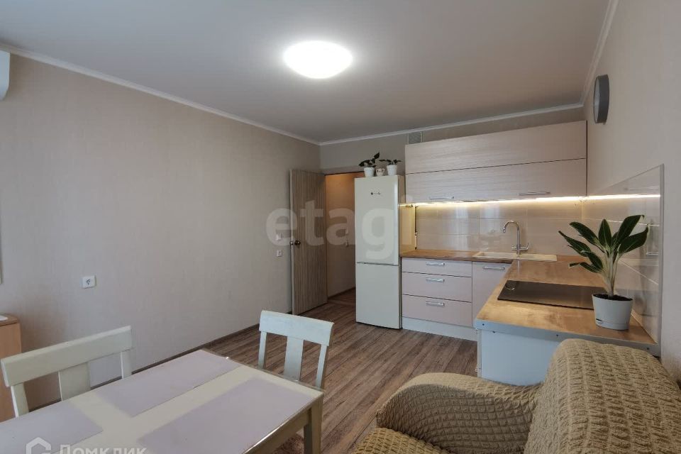 Продаётся 2-комнатная квартира, 72 м²