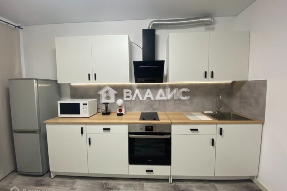 Продаётся 1-комнатная квартира, 46 м²