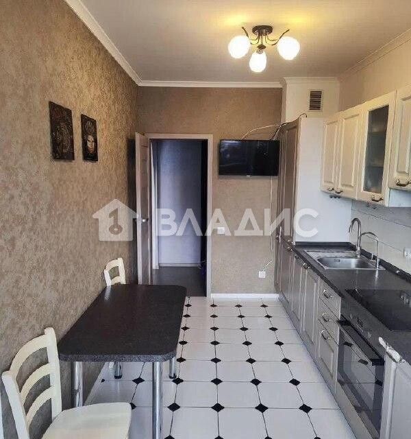 Продаётся 1-комнатная квартира, 40.5 м²