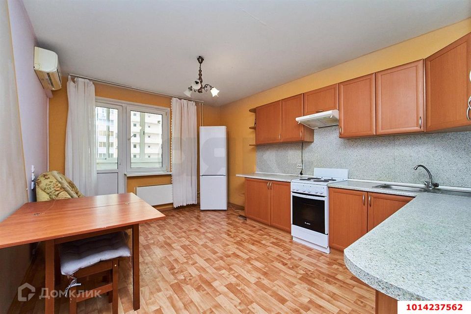 Продаётся 2-комнатная квартира, 70 м²