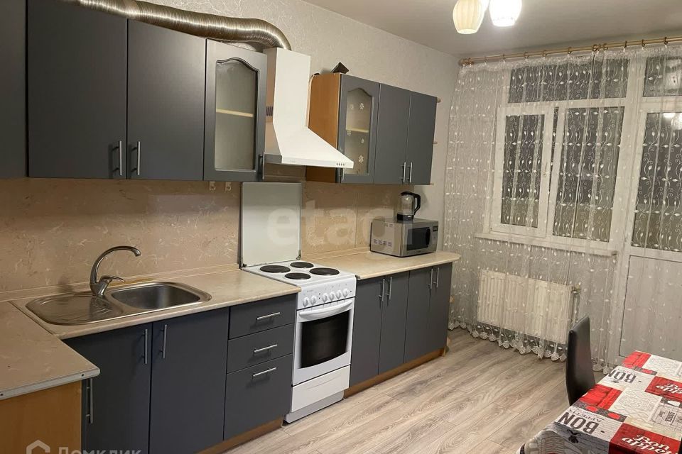 Продаётся 1-комнатная квартира, 43.4 м²