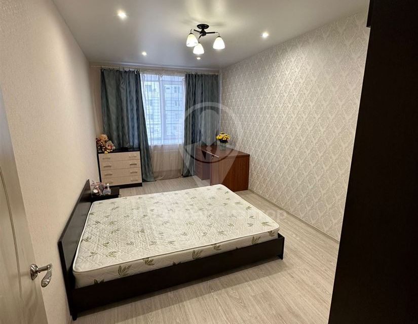 Продаётся 2-комнатная квартира, 69.4 м²