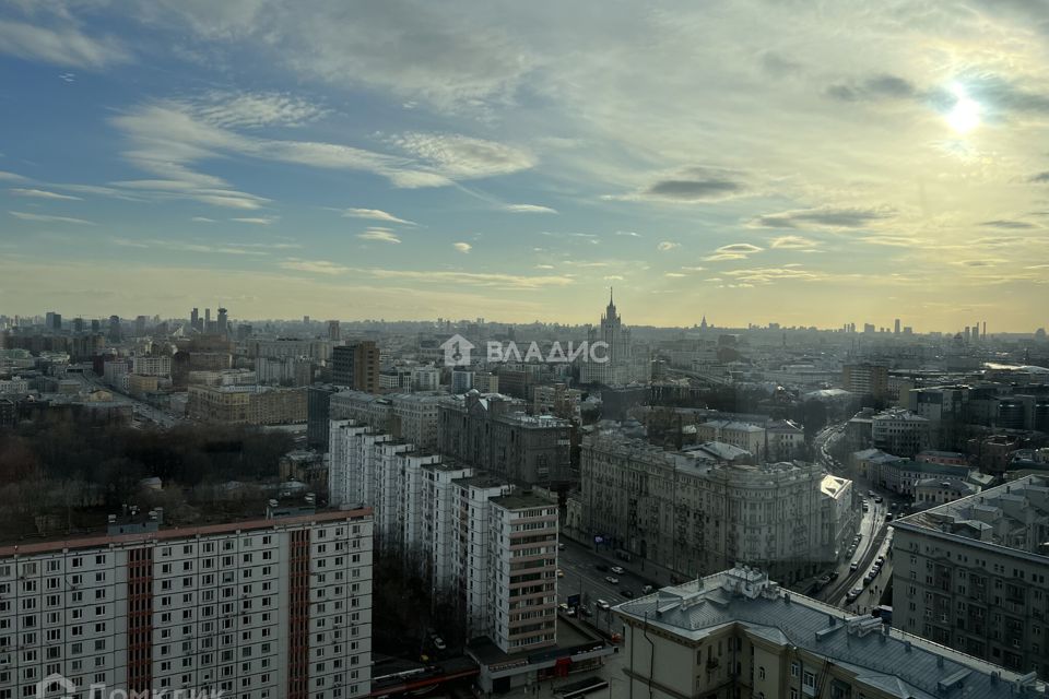 Продаётся 4-комнатная квартира, 115.4 м²
