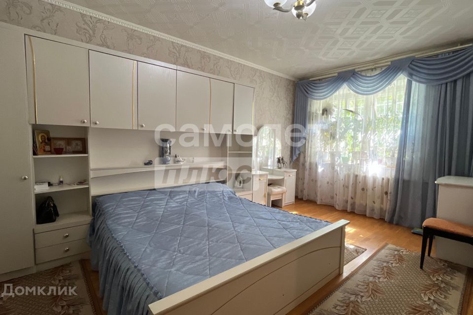Продаётся 3-комнатная квартира, 98 м²