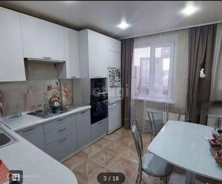 Продаётся 4-комнатная квартира, 71.2 м²