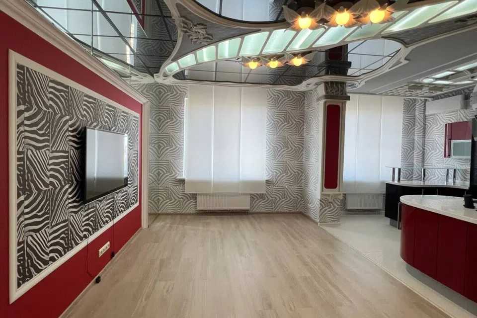 Продаётся 3-комнатная квартира, 110 м²