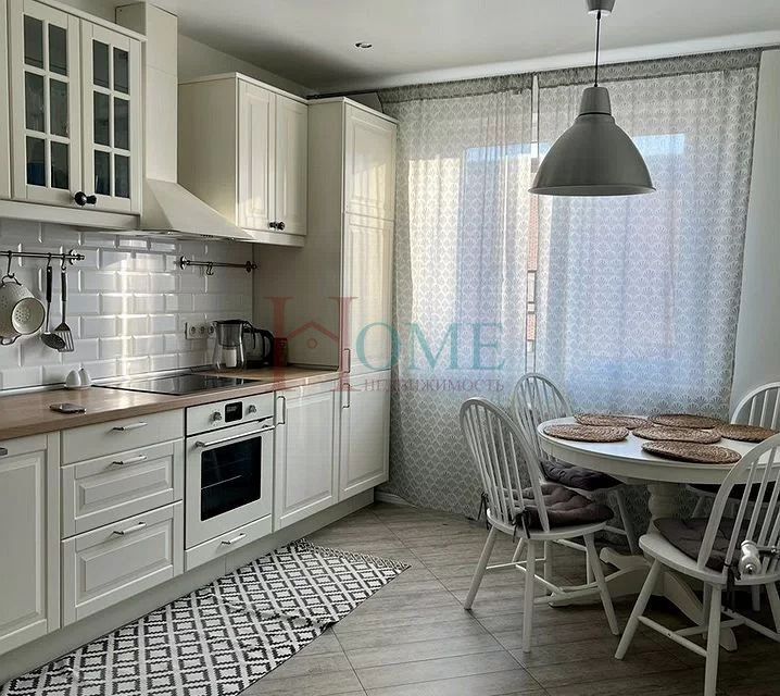 Сдаётся 1-комнатная квартира, 43 м²