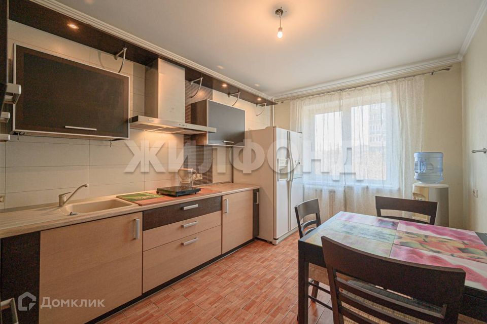 Продаётся 3-комнатная квартира, 66.1 м²