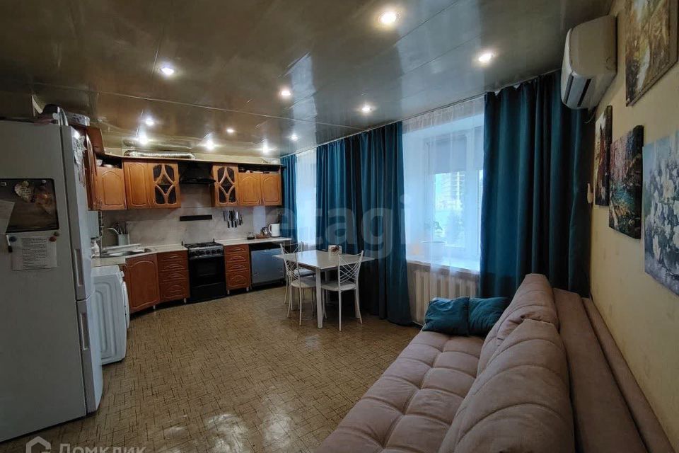 Продаётся 3-комнатная квартира, 75.6 м²