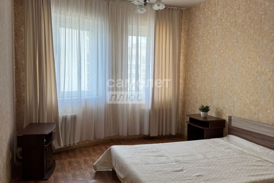 Продаётся 1-комнатная квартира, 42 м²