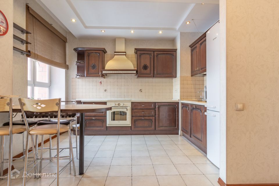 Сдаётся 3-комнатная квартира, 120 м²