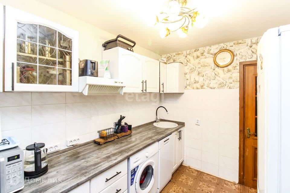 Продаётся 3-комнатная квартира, 61.7 м²