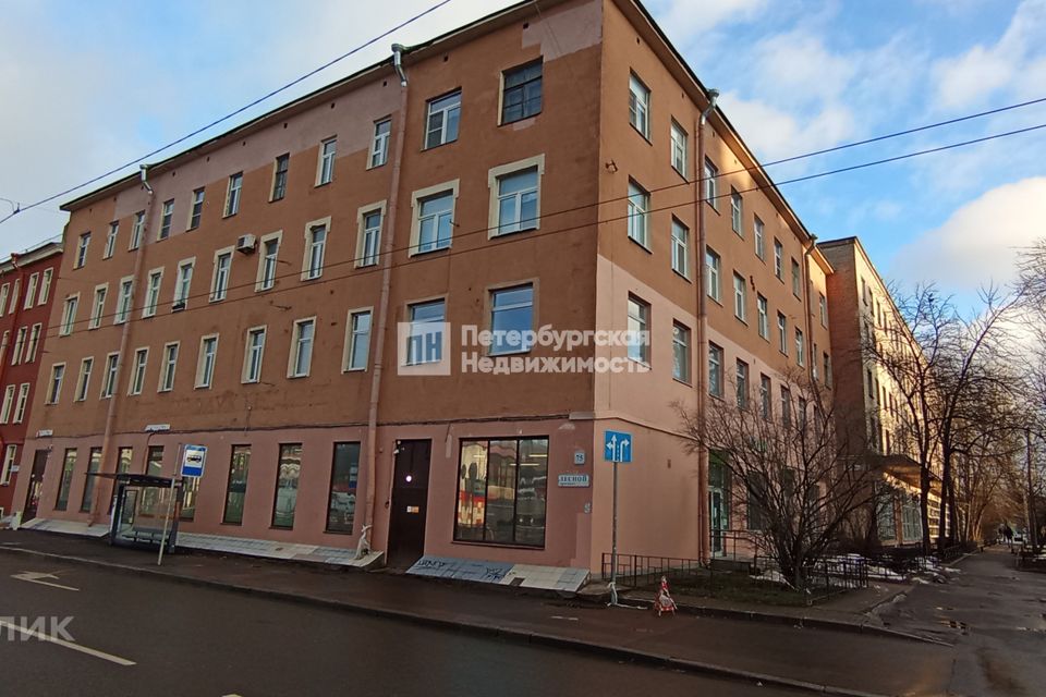 Продаётся 4-комнатная квартира, 90.5 м²