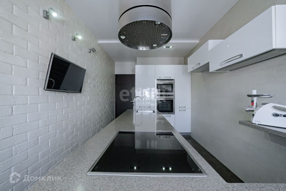 Продаётся 2-комнатная квартира, 79.5 м²